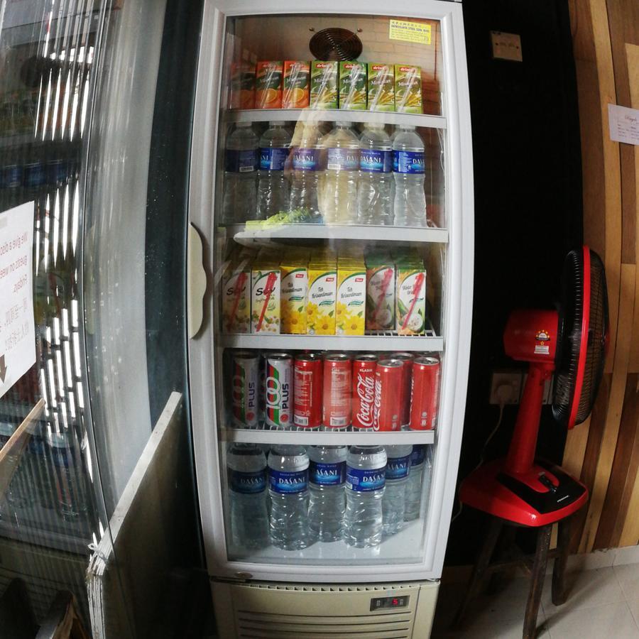 Monkey Motel Cafe Melaka Zewnętrze zdjęcie