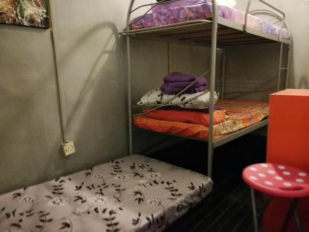 Monkey Motel Cafe Melaka Zewnętrze zdjęcie