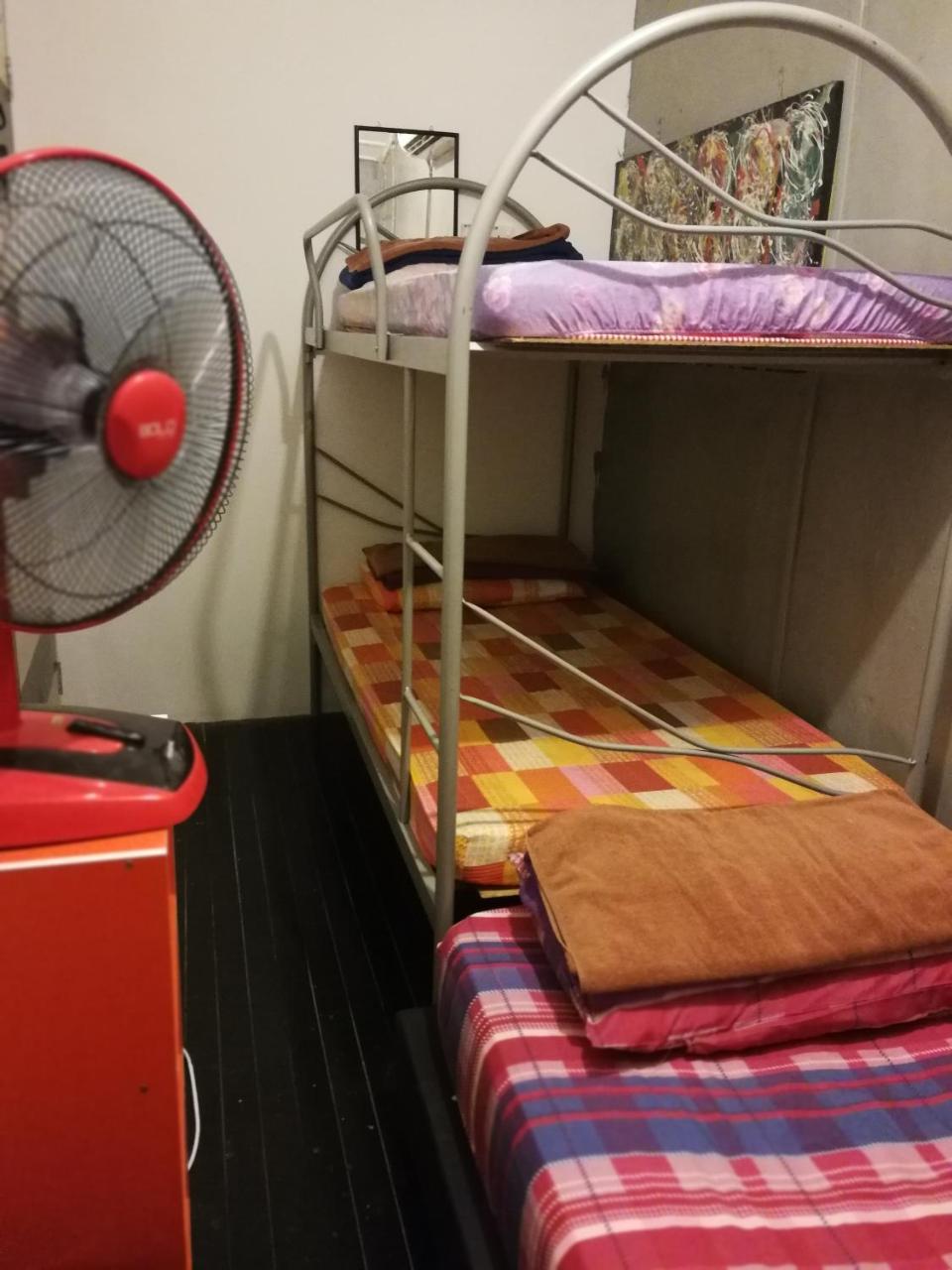 Monkey Motel Cafe Melaka Zewnętrze zdjęcie