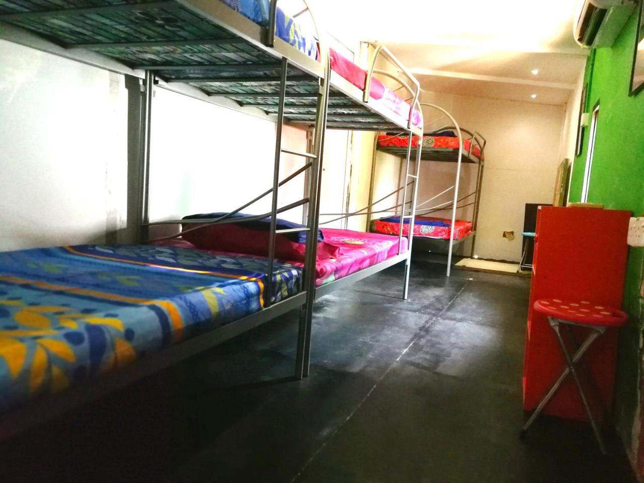 Monkey Motel Cafe Melaka Zewnętrze zdjęcie
